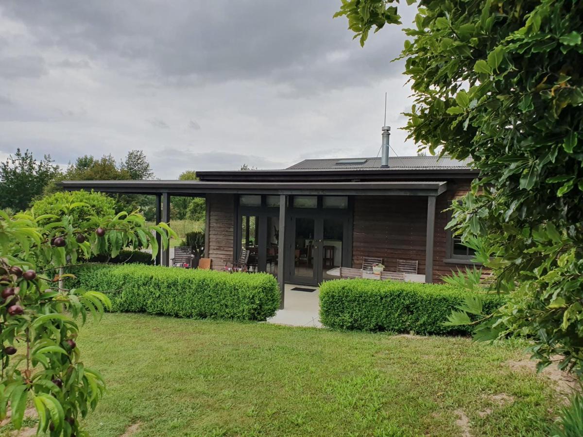 Villa Supplejack Gardens Upper Moutere Exterior foto